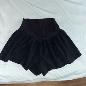 offline by aerie real me crossover flowy shorts